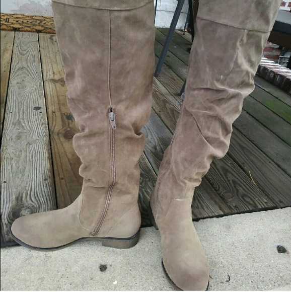 JustFab Boot - Picture 2 of 5