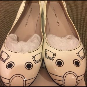 Marc by Marc jacobs white mouse flats size 6.5 US