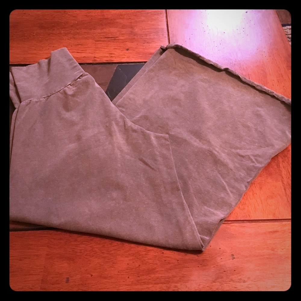 Extreme wide leg relax in pants. Organic cotton