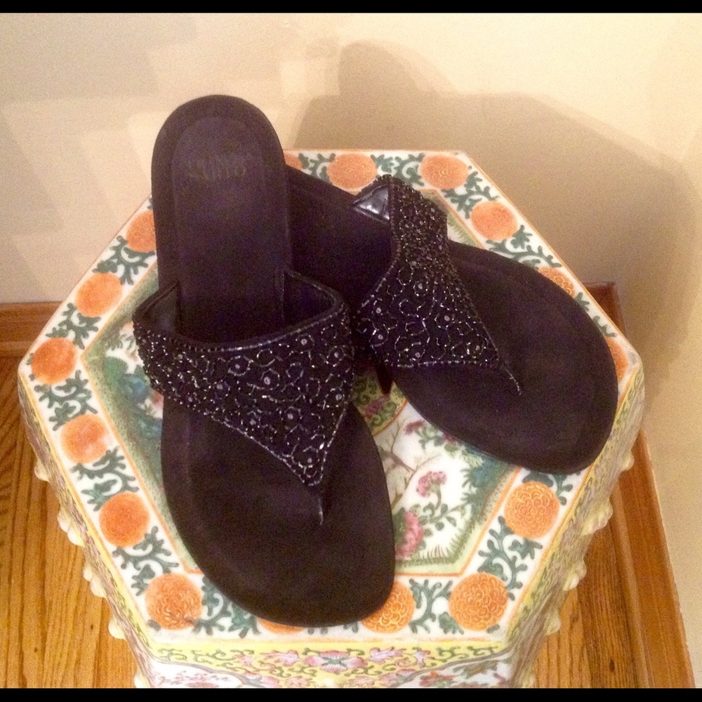 Black leather suede Franco Sarto beaded sandals