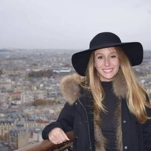 Meet your Posher, Danielle