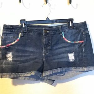 Mossimo shorts with colorful detail on pockets