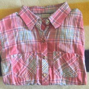 L.L. Bean Pink Plaid button-up long sleeves shirt L.L. Bean Pink Plaid button-up long sleeves shirt