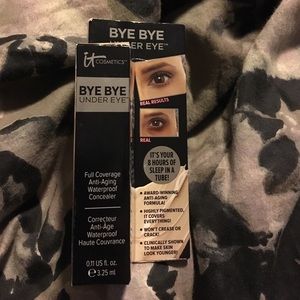 It cosmetics bye bye undereye concealer