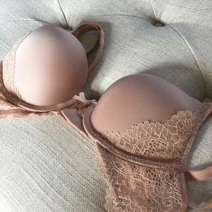 Victoria's Secret Dream Angels Push Bra - 34B
