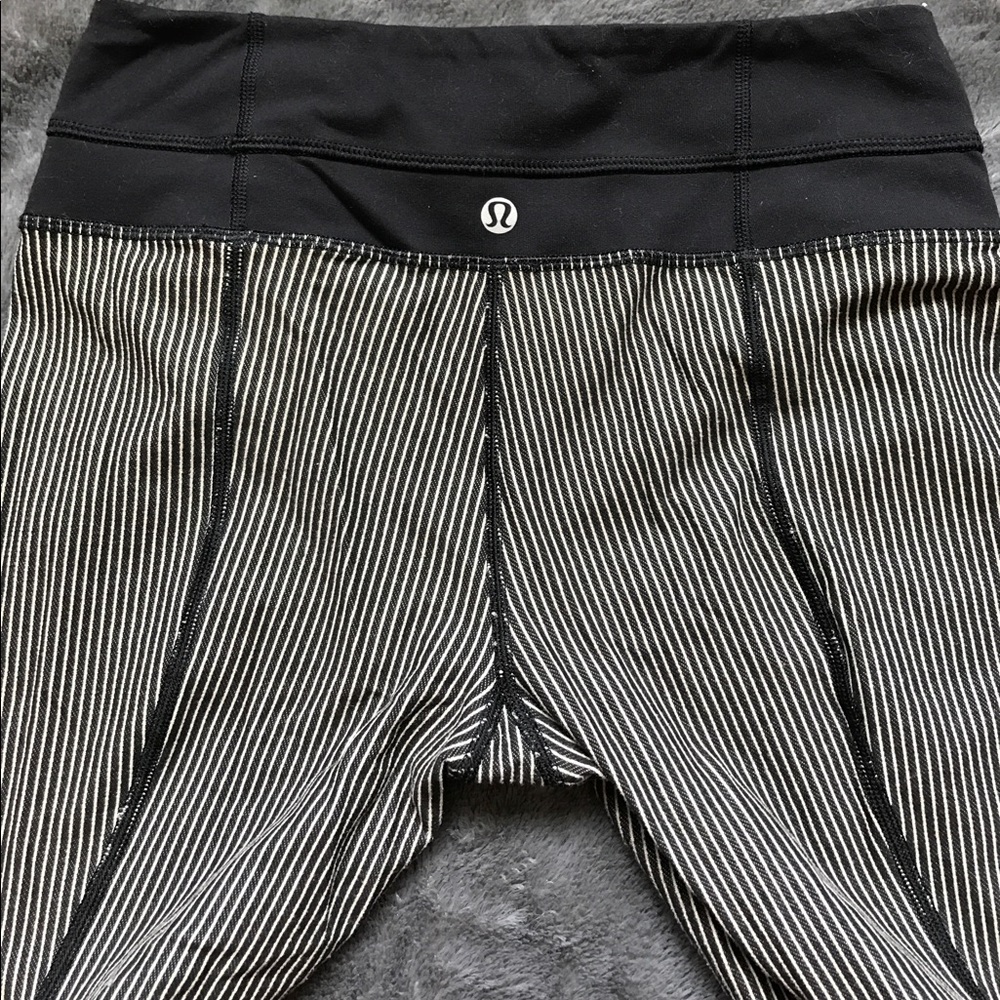 Lululemon Skinny Groove Pants Sz 4