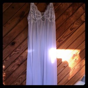 Vintage lavender long gown/robe set