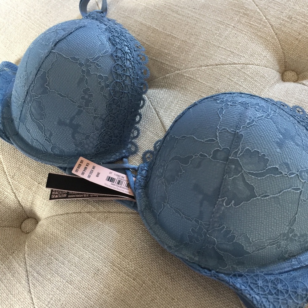 Victoria's Secret Bombshell Bra - 36B NWT