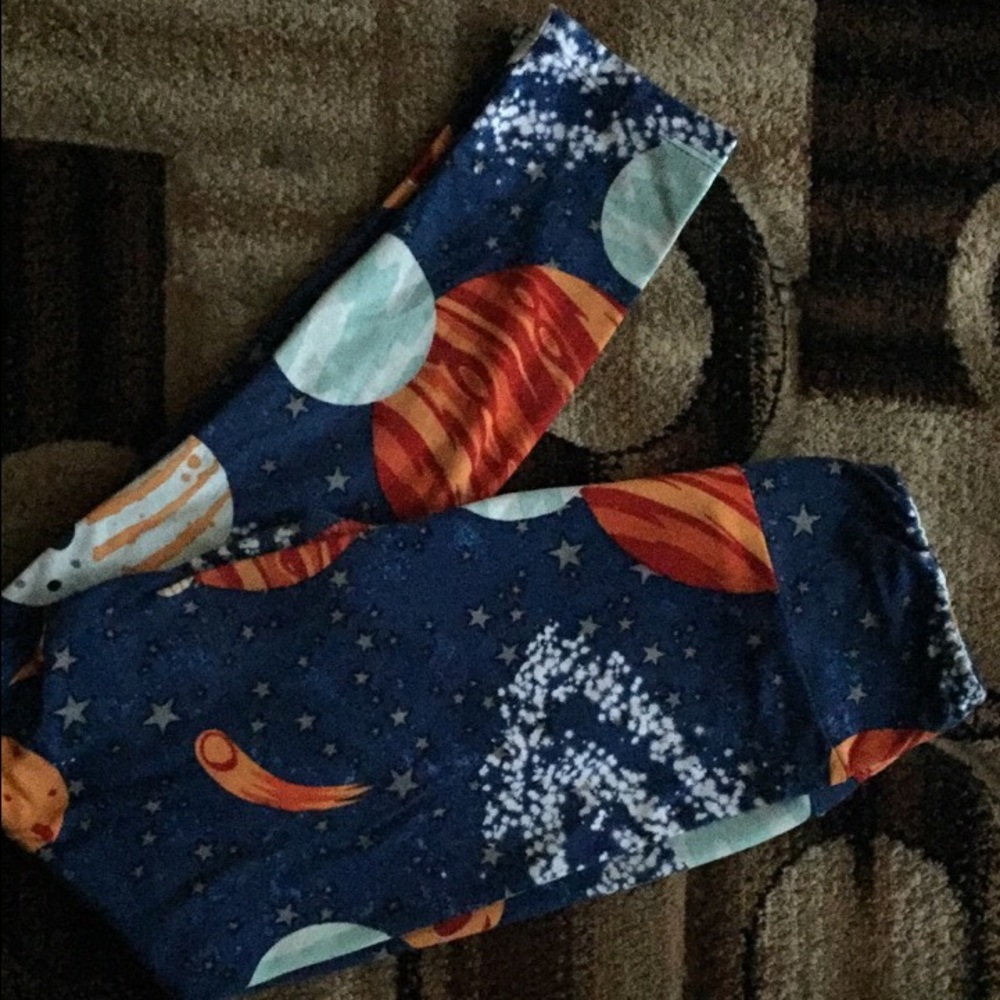 Space/planet print leggings