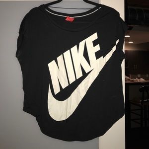 Nike lifestyle top
