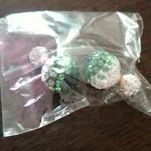 Double sided earrings