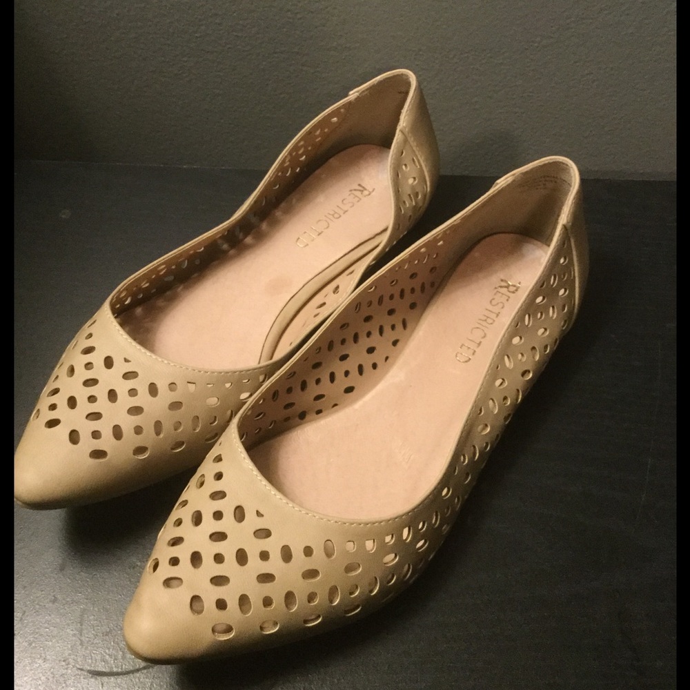 Restricted nude flats