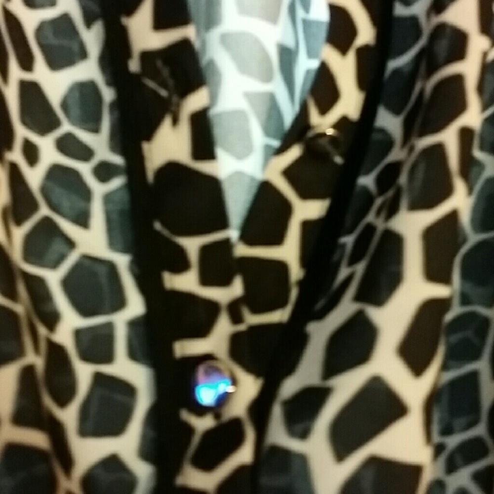 Dress - Picture 4 of 4