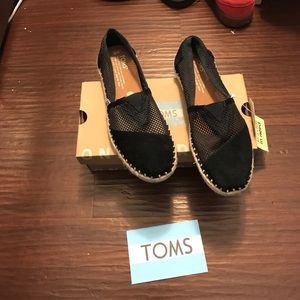 Toms Slip Ons