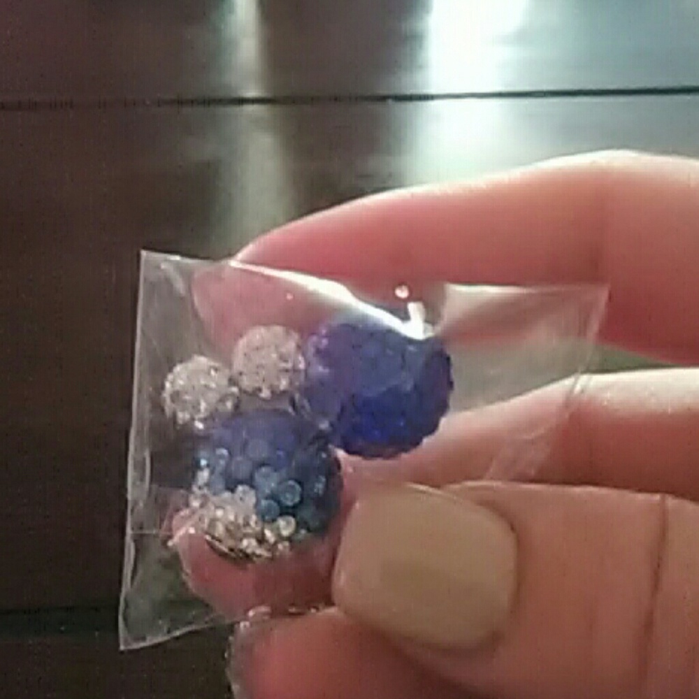Double sided earrings