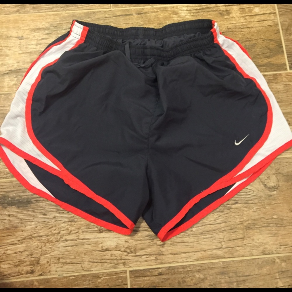 NIKE RUNNING SHORTS!!