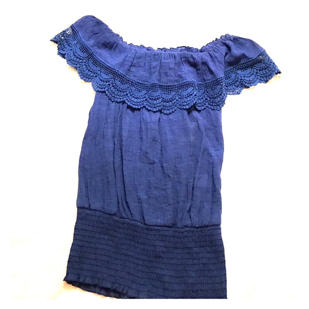 Off the shoulder Lace Blouse