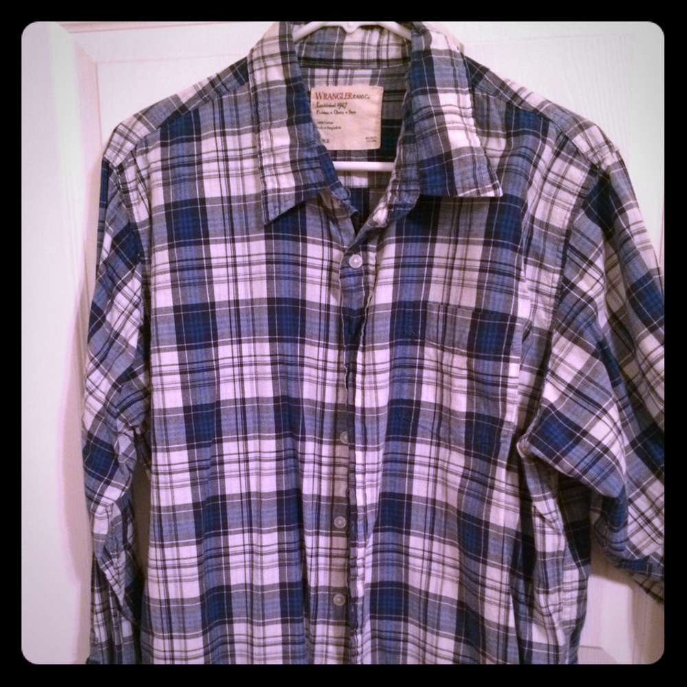  Men's Wrangler Button Up Blue Plaid Large
