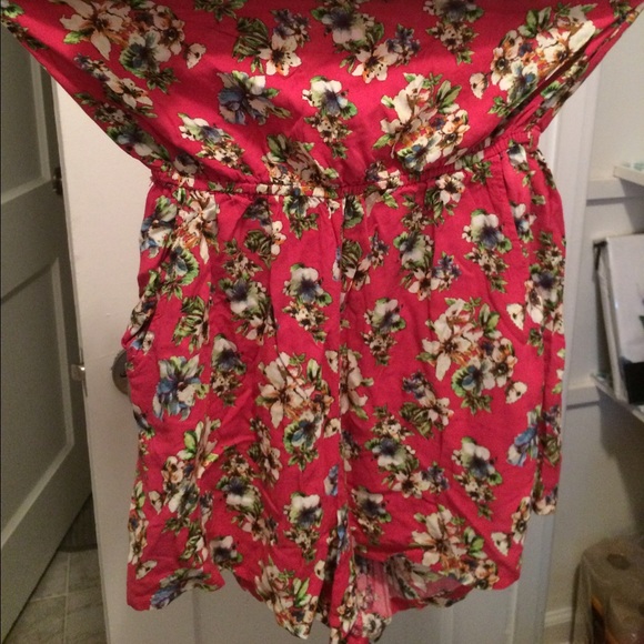 Romper - Picture 2 of 3