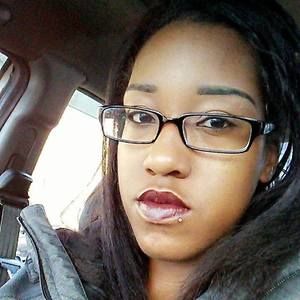 Meet your Posher, Temisha