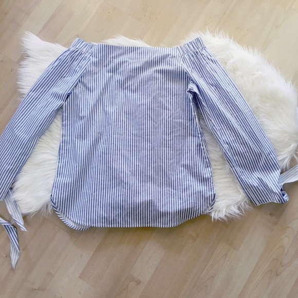 🌻PINSTRIPE OFF THE SHOULDER - Picture 2 of 2