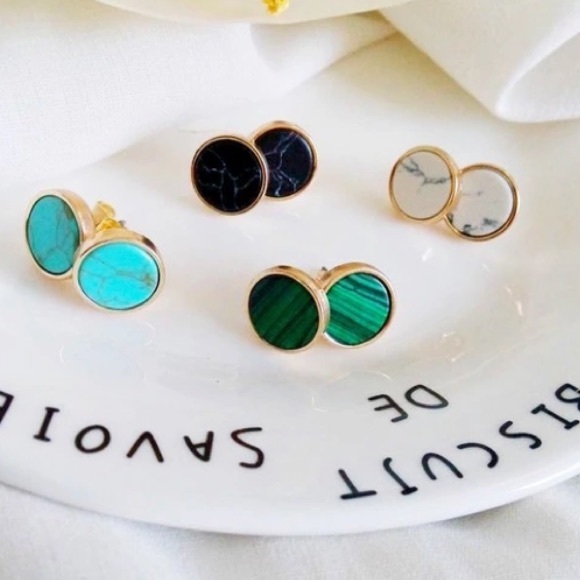 ❗️2 left❗️Circle Stone Earrings - Picture 2 of 5