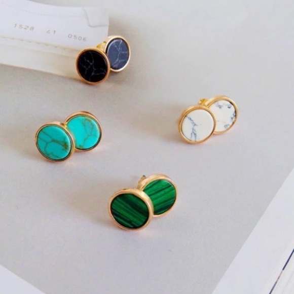 ❗️2 left❗️Circle Stone Earrings - Picture 4 of 5