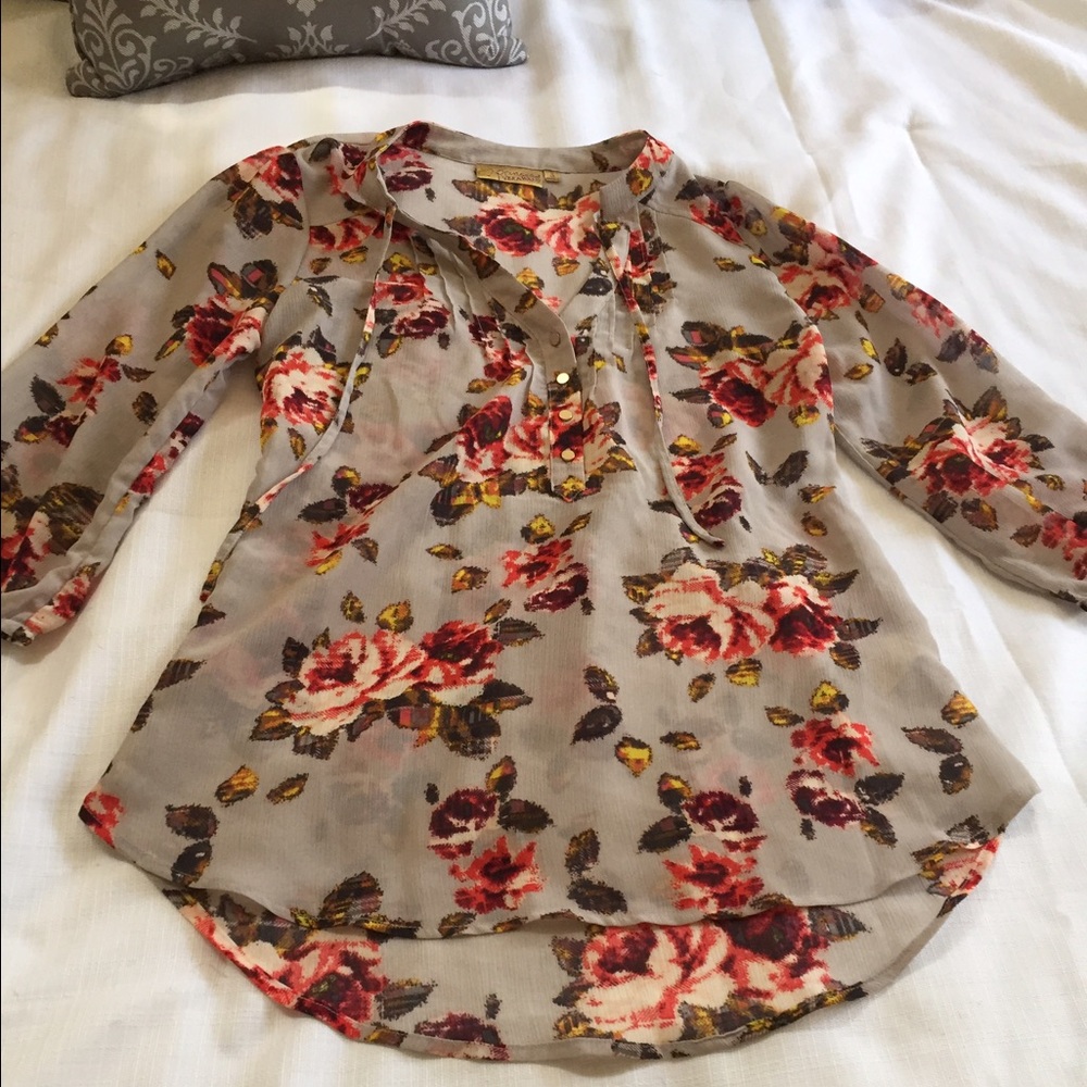 Vera Wang top