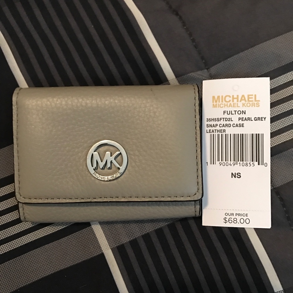 Michael kors wallet