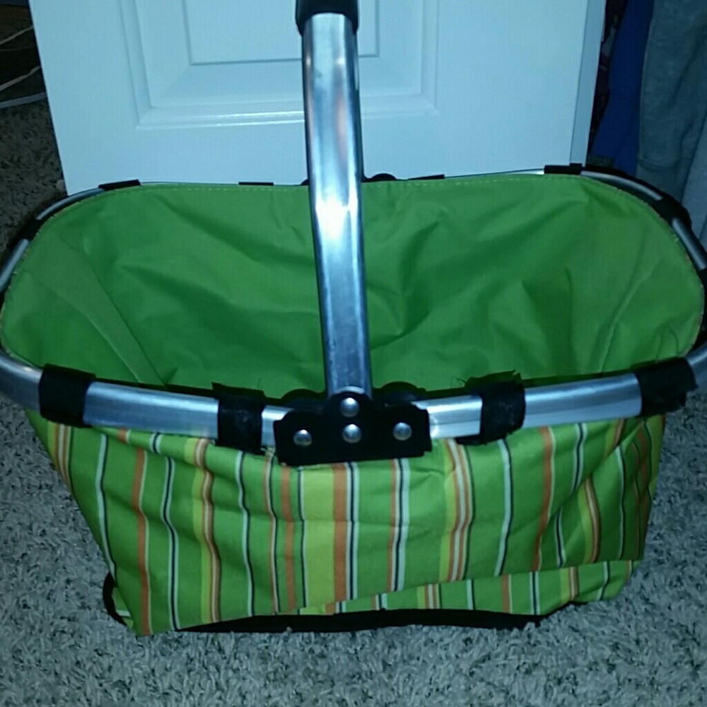 Small collapse-able tote bag