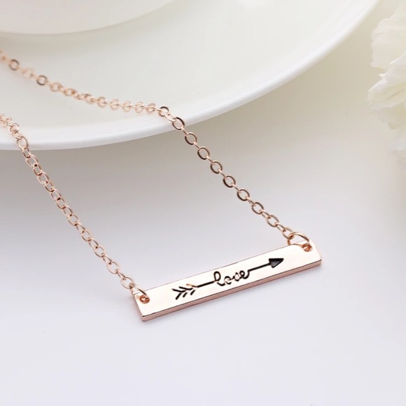 ❗️one left❗️Love Bar Necklace - Picture 4 of 8