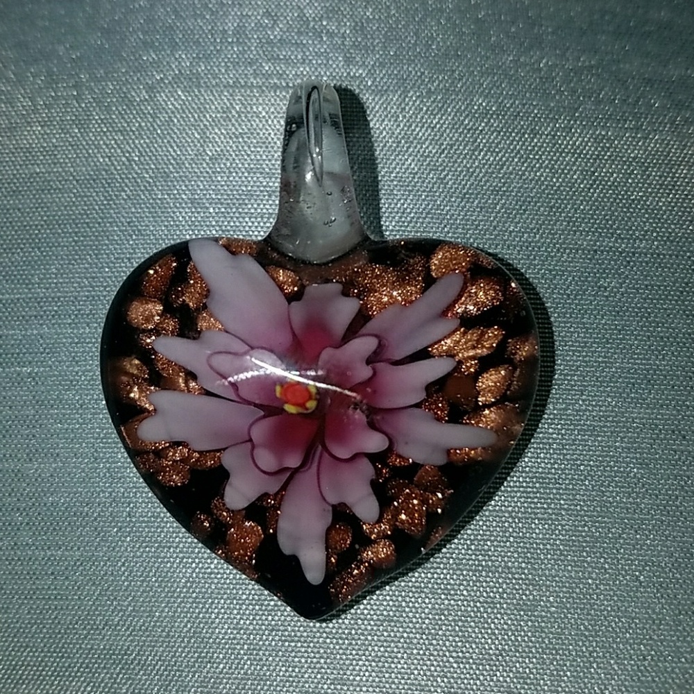 Milano glass heart pendant only