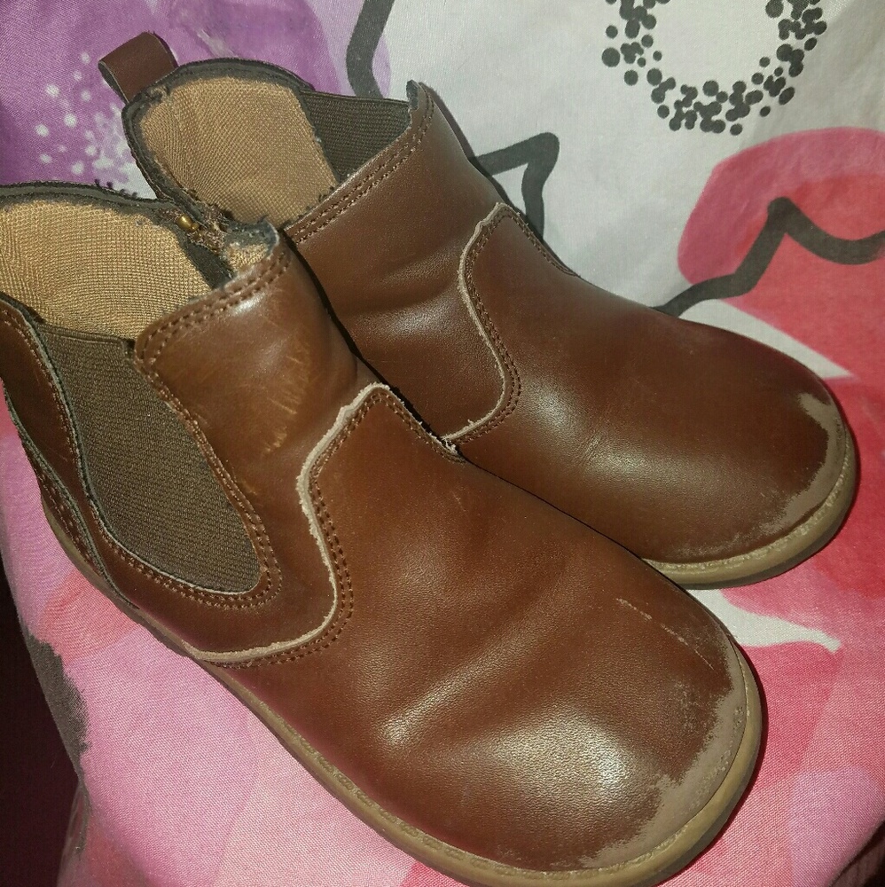 Boys boots