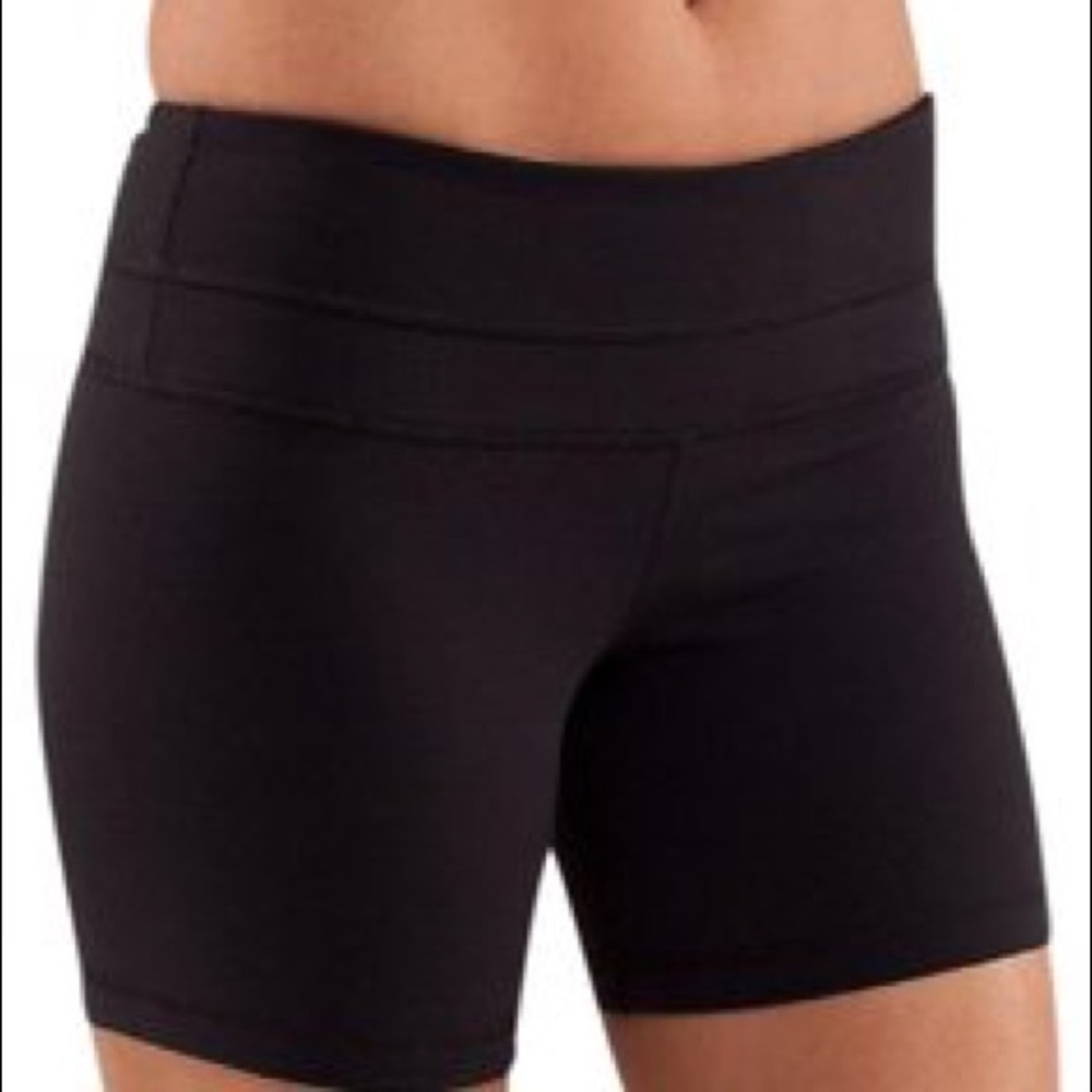 Lululemon Black Groove Shorts