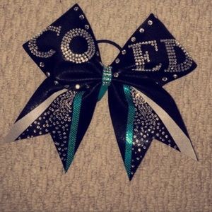 Coed elite bow