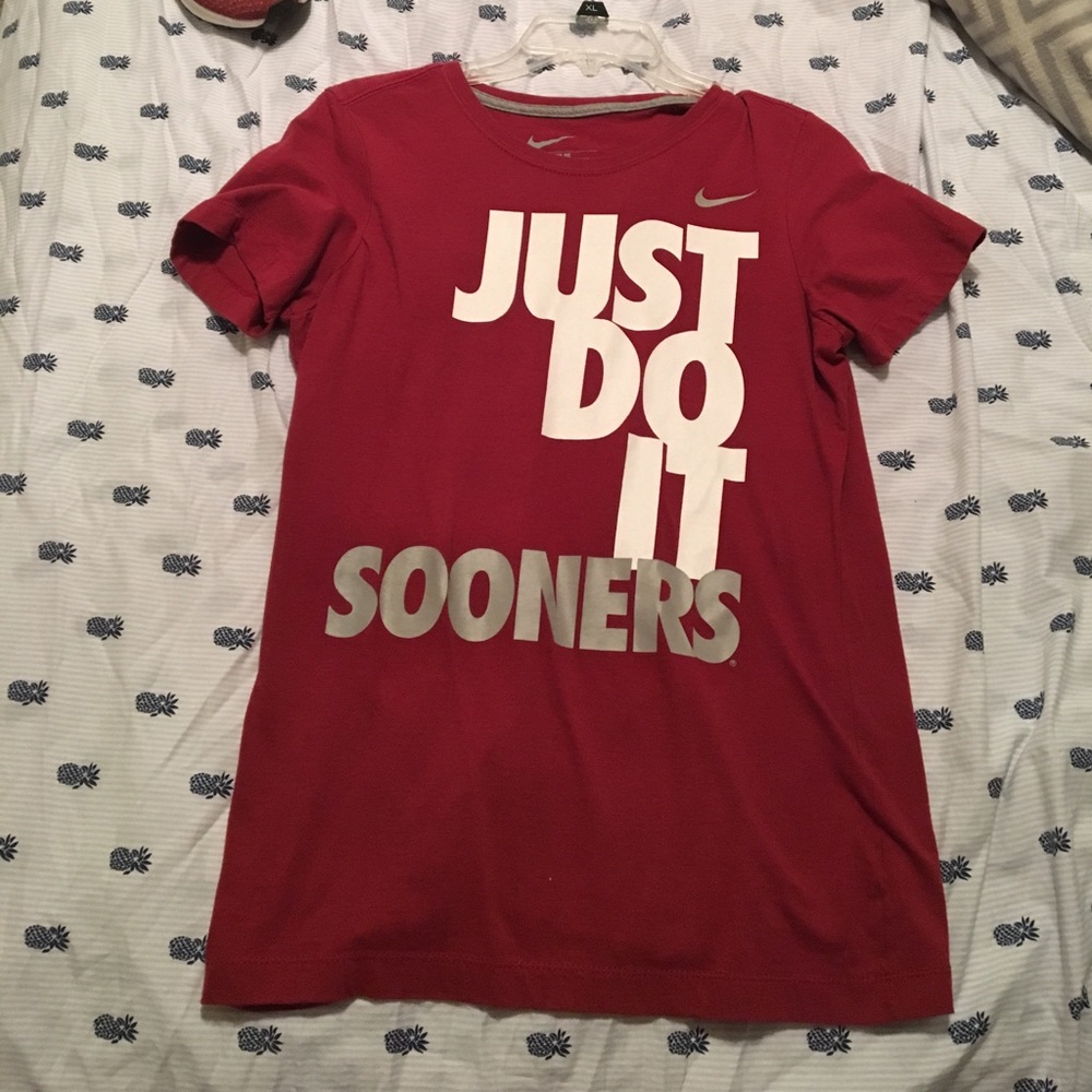 Nike OU shirt