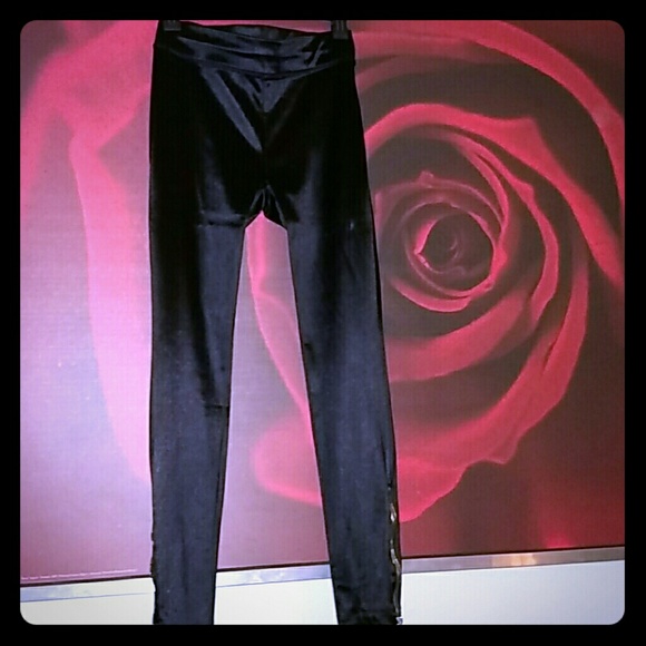 bebe NWOT Bodycon Pants with Gold Zipper Legging - Picture 3 of 4