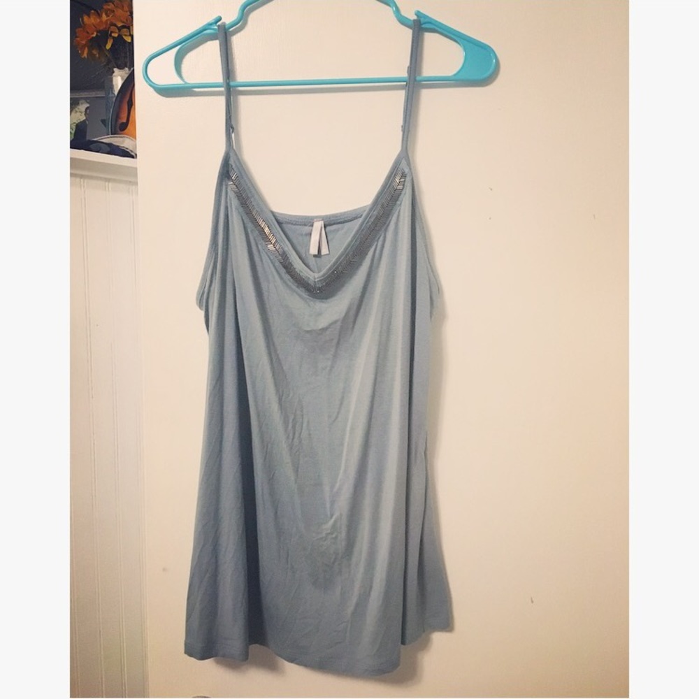 NWT ✨✨LOWEST PRICE!! Beaded tank!