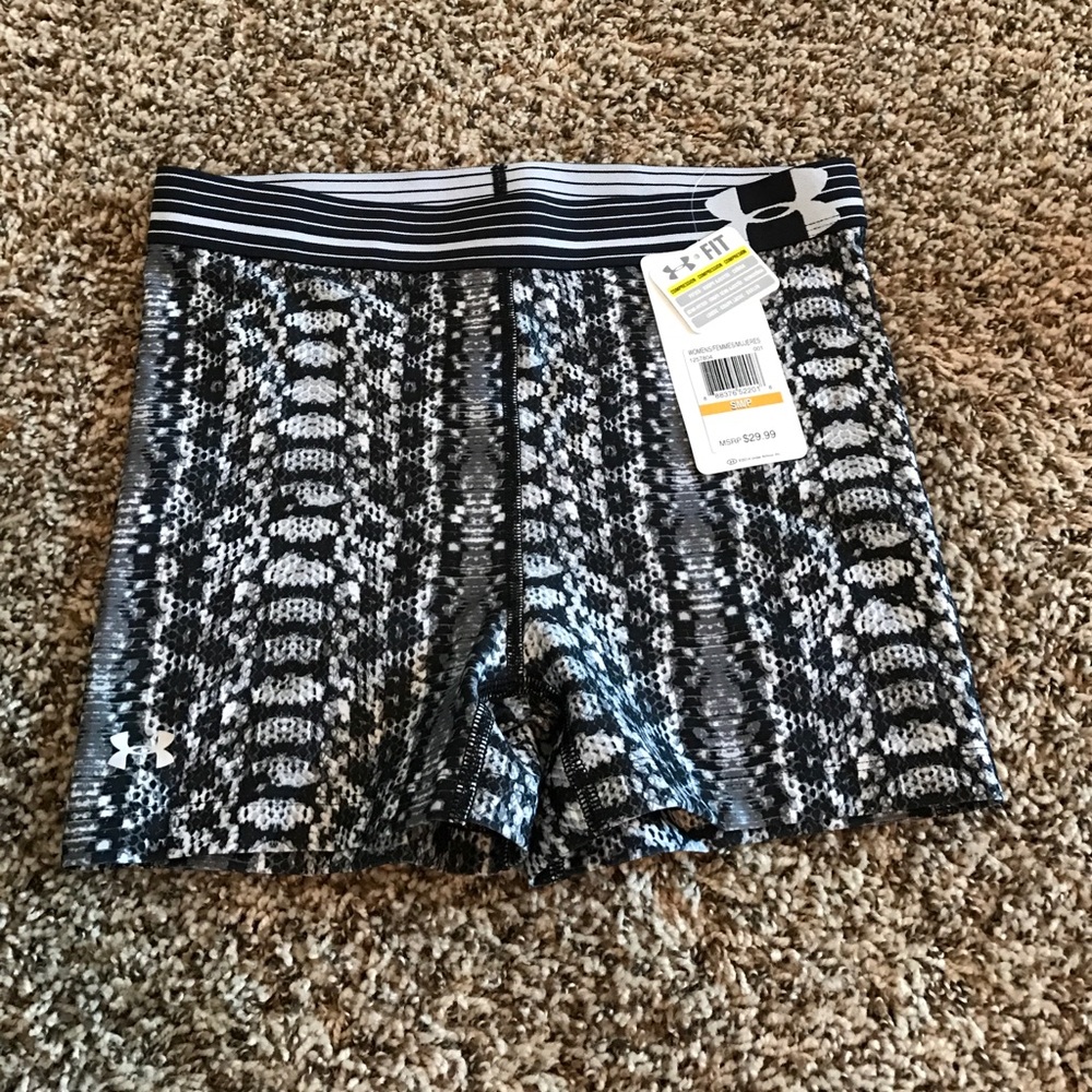 NWT Under Armour Shorty 3" compression shorts, SM