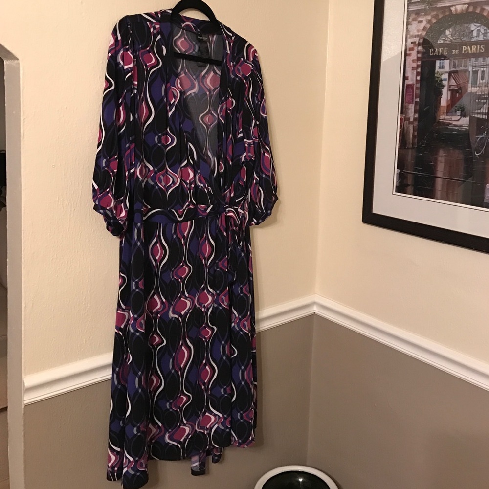 Funky Patterned Wrap Dress! 👗