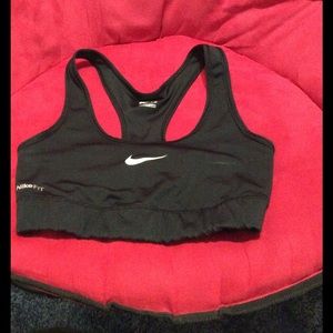 Sports bra