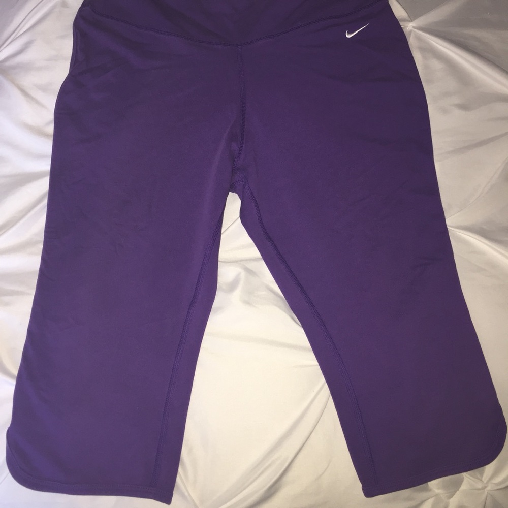Purple Nike Cropped Yoga Pants