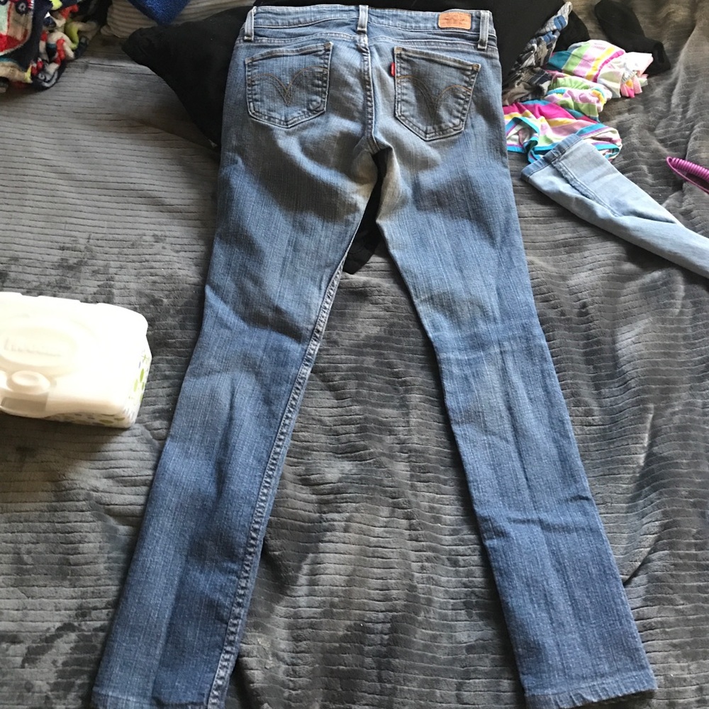 Levi's - Picture 3 of 3