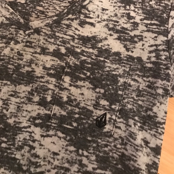 Volcom Tee - Picture 2 of 3