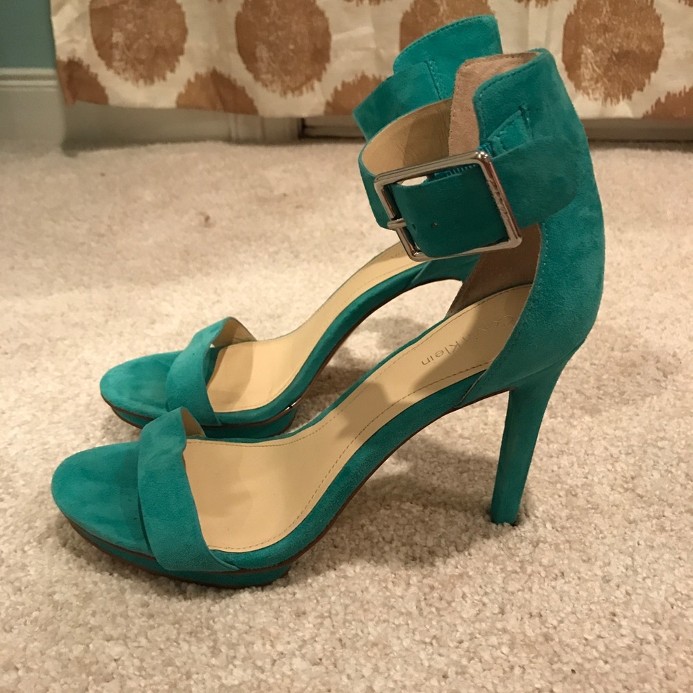 Blue Suede Calvin Klein size 8M heel