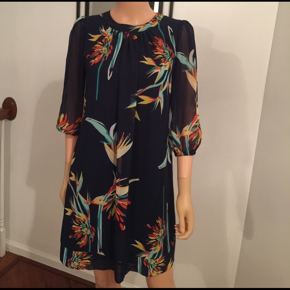 Beautiful summery dress - Picture 2 of 4