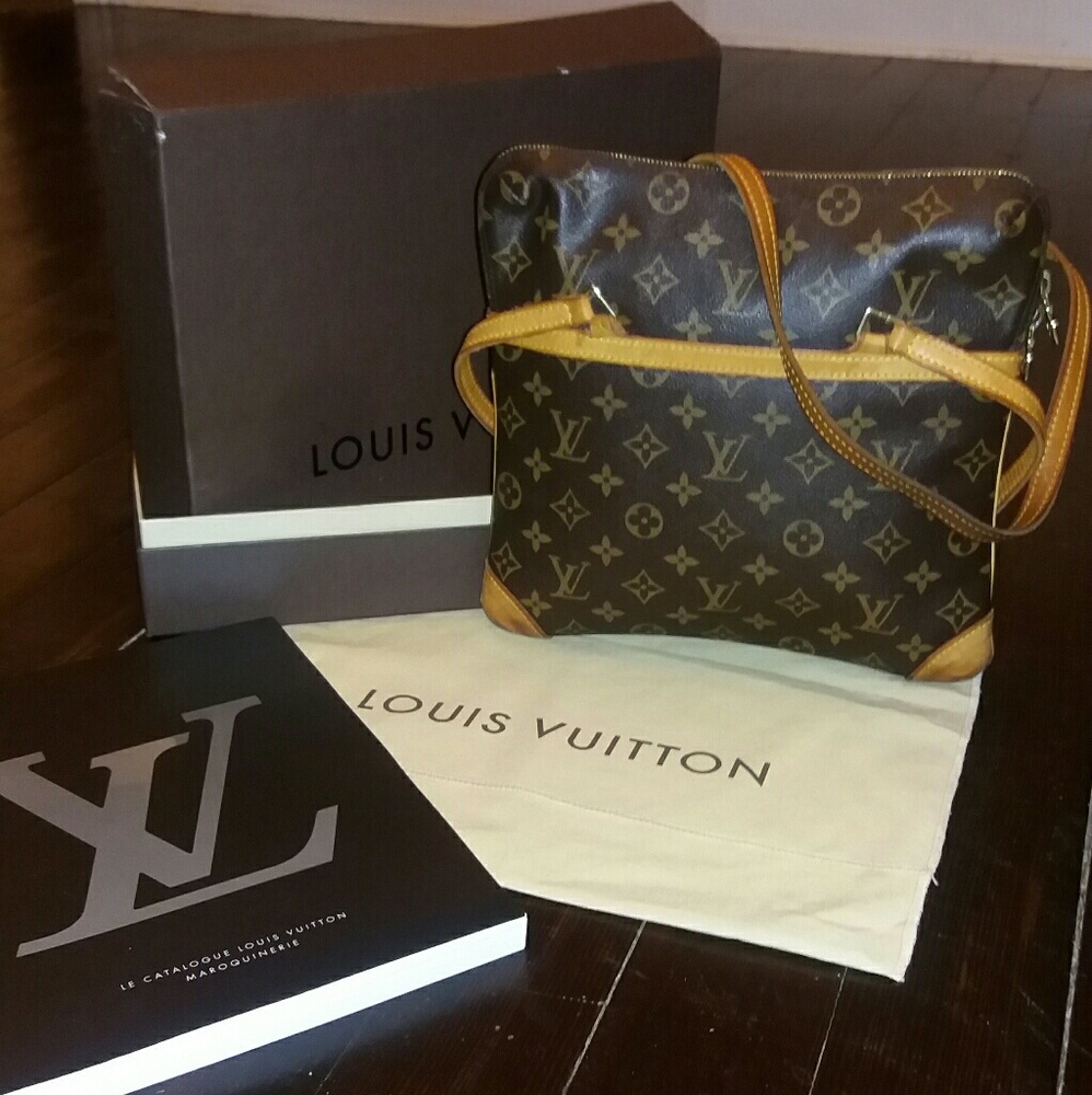 Louis Vuitton Monogram Canvas Sac Coussin GM Bag - Picture 1 of 8