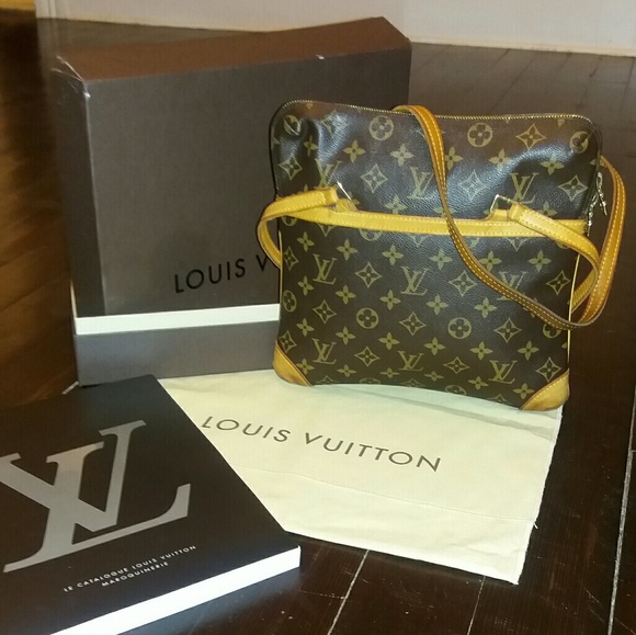 Louis Vuitton Monogram Canvas Sac Coussin GM Bag - Picture 2 of 8