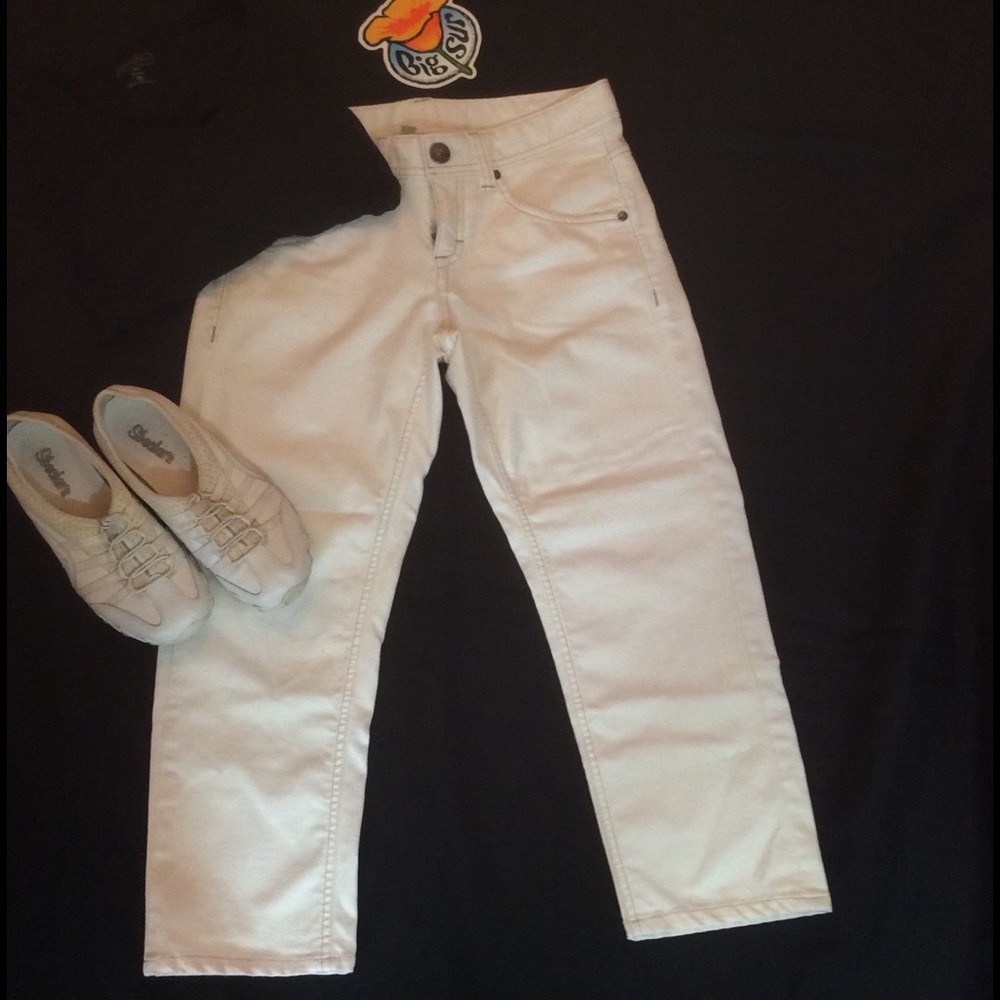 ATHLETA White Frontier Capri Stretch Jeans