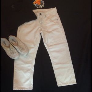 ATHLETA White Frontier Capri Stretch Jeans